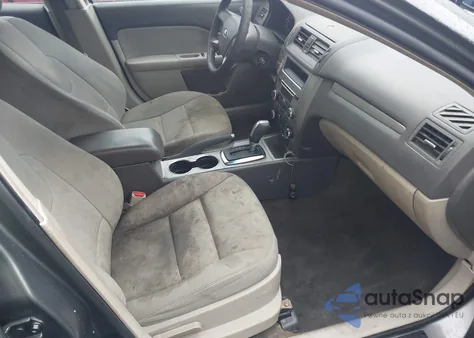 2010 Ford Fusion Se z USA, uszkodzony, nr VIN 3FAHP0HA1AR291143